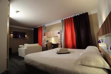 هتل The Originals Boutique, Grand Hôtel Saintpierre, Aurillac