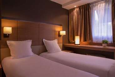 هتل The Originals Boutique, Hôtel Marytel, Montbrison