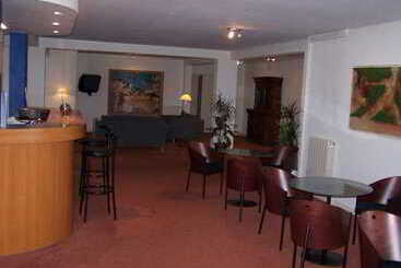 Отель The Originals Boutique, Hôtel Marytel, Montbrison