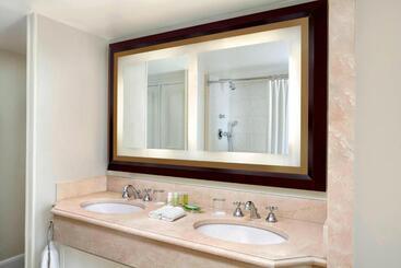 هتل The Westin Parisvendome