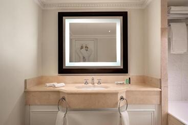 هتل The Westin Parisvendome