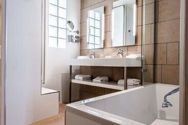 هتل Best Western Saint Louis   Grand Paris   Vincennes