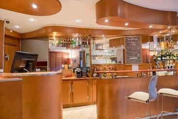 هتل Ibis Paris Bastille Faubourg St Antoine