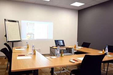 هتل Ibis Rodez Centre