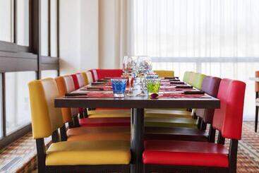هتل Ibis Styles Angoulême Nord   Hôtel Restaurant