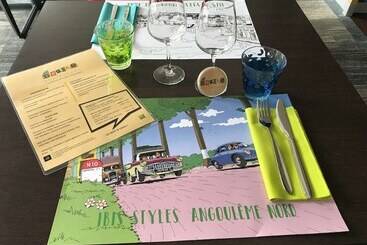 هتل Ibis Styles Angoulême Nord   Hôtel Restaurant