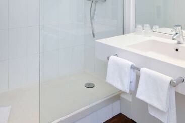هتل Ibis Styles Angoulême Nord   Hôtel Restaurant