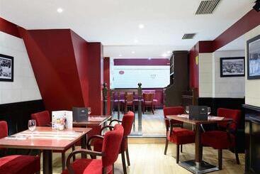 هتل Mercure Avignon Centre Palais Des Papes