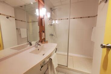 هتل Mercure Epinal Centre