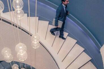 ホテル Mercure Marseille Centre Vieux Port