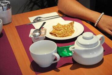 هتل Mercure Rennes Centre Place Bretagne