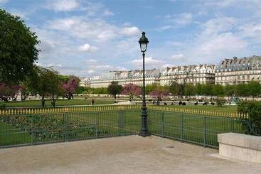 Prince De Galles, A Luxury Collection Hotel, Paris