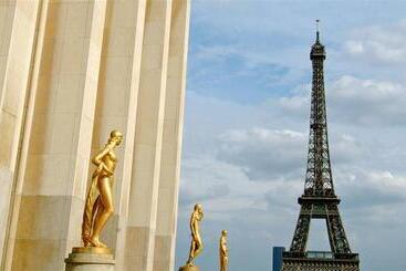 Prince De Galles, A Luxury Collection Hotel, Paris