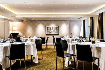 Prince De Galles, A Luxury Collection Hotel, Paris