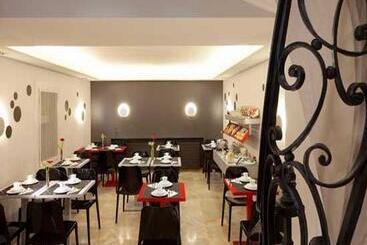 هتل Sevres Saint Germain