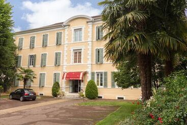 هتل The Originals Boutique, Villa Montpensier, Pau