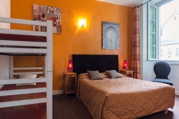 هتل The Originals Boutique, Villa Montpensier, Pau