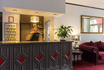 هتل The Originals Boutique, Villa Montpensier, Pau
