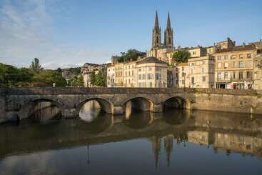هتل The Originals City, Hôtel Solana, Niort Est Mendesfrance