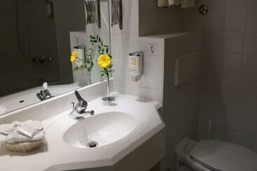 هتل Plaza Inn Chemnitz