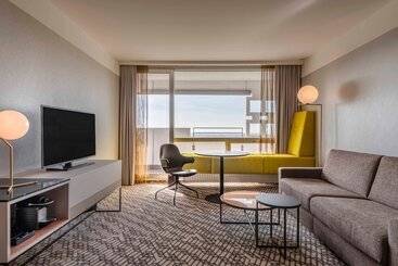 בית מלון כפרי Four Points By Sheraton Munich Arabellapark