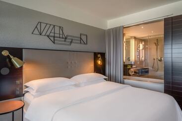בית מלון כפרי Four Points By Sheraton Munich Arabellapark