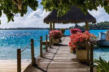 هتل Intercontinental Bora Bora Le Moana Resort, An Ihg