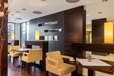 هتل NH Stuttgart Airport