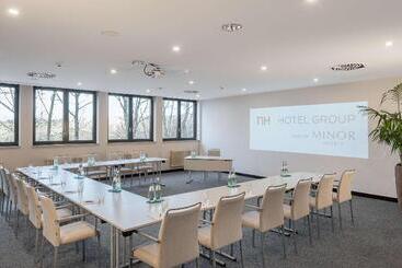 هتل NH Stuttgart Airport