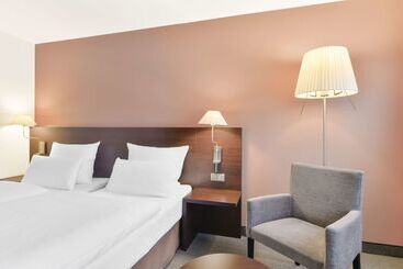 هتل Spark By Hilton Stuttgart Sindelfingen