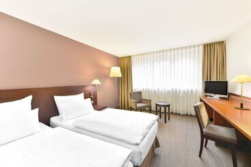 هتل Spark By Hilton Stuttgart Sindelfingen