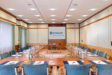 هتل Wyndham Stralsund Hansedom