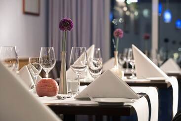 هتل Wyndham Stralsund Hansedom