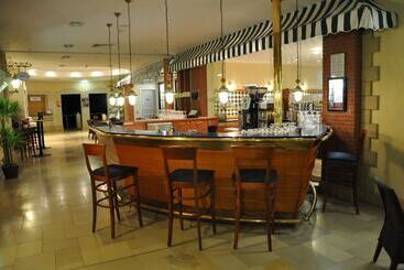 هتل Wyndham Stralsund Hansedom