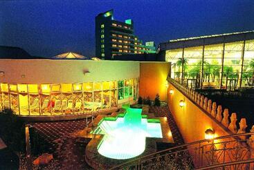 هتل Wyndham Stralsund Hansedom