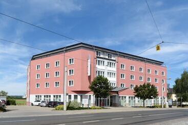 هتل Amedia  Dresden Elbpromenade, Trademark Collection By Wyndham