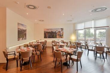 هتل Amedia  Dresden Elbpromenade, Trademark Collection By Wyndham
