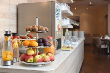 هتل Amedia Dresden Elbpromenade, Trademark Collection By Wyndham