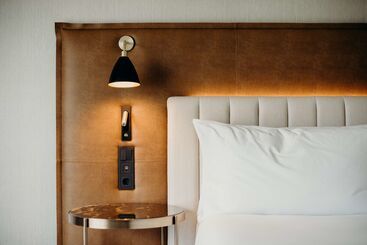 هتل Hilton Frankfurt City Centre
