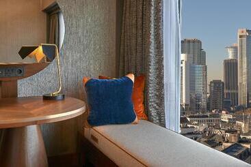 هتل Hilton Frankfurt City Centre