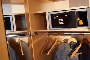 هتل Imperial Düsseldorf   Sure Collection By Best Western