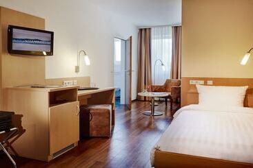 هتل Imperial Düsseldorf   Sure Collection By Best Western