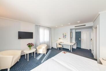 בית מלון כפרי Post