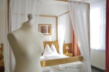 Land  Und Golfhotel Alte Fliegerschule