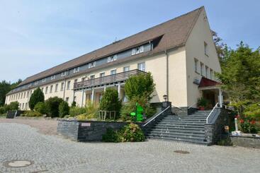Land Und Golfhotel Alte Fliegerschule