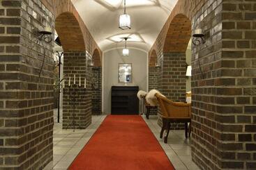 Land  Und Golfhotel Alte Fliegerschule