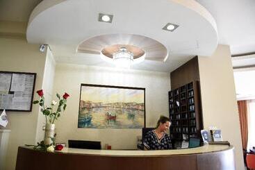 Blue Sea Hotel