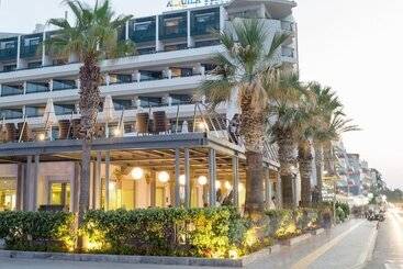 هتل Aquila Porto Rethymno