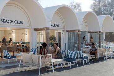 هتل Atlantica Ocean Beach Resort