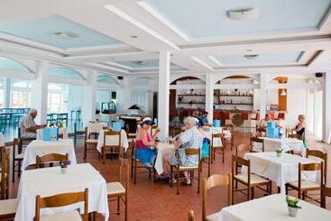 Hotel Belair Beach